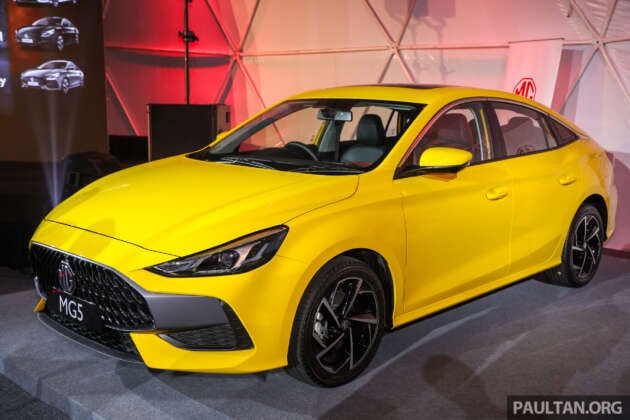 MG Malaysia mid-year deals &ndash; MG5 sedan gets RM7k off, MG4 EV with up to 12 months of free instalments