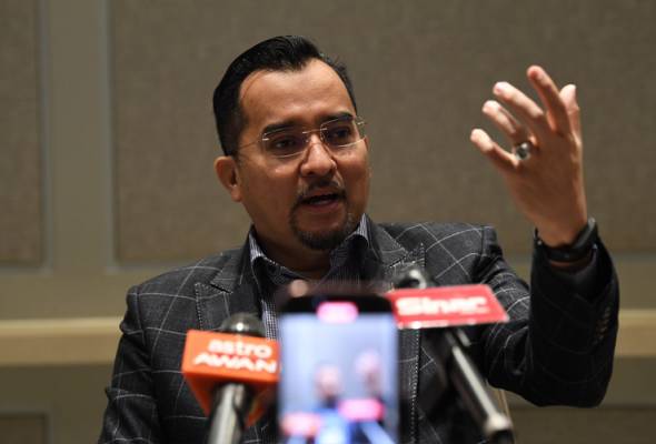 UMNO mengambil serius peletakan jawatan Tengku Zafrul sebagai Ahli MKT, selepas beliau menyatakan niat untuk menyertai PKR, menurut kenyataan Asyraf Wajdi.