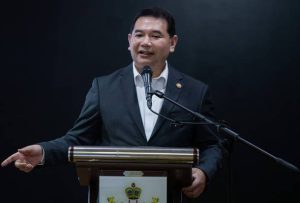 Pengunduran Menteri Ekonomi: Dasar negara perlu dibina bersama pasukan.