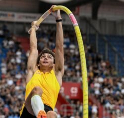 Duplantis menjuarai lompat bergalah di Kejohanan Golden Spike.