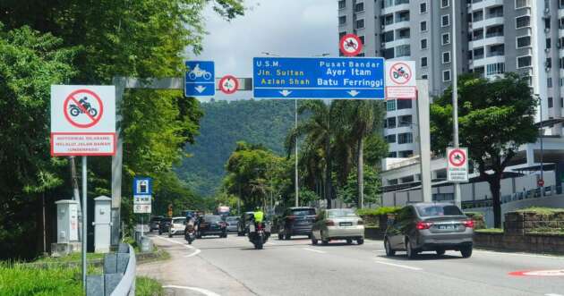Motorcyclists not allowed to enter Udini Underpass on Jalan Masjid Negeri in Penang &ndash; new signage installed