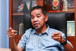 Pandangan Datuk Ahmad Shapawi tentang sukan negara selepas 35 tahun.