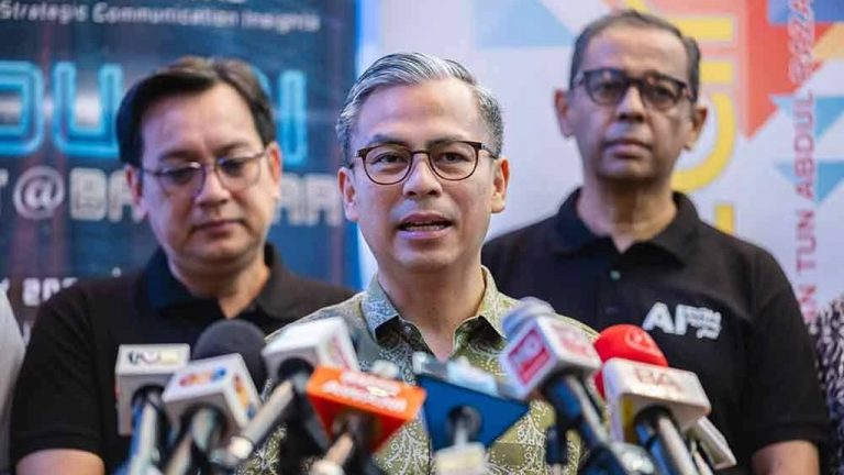 Kepimpinan PKR belum bincang isu gantung sembilan Ahli Parlimen.