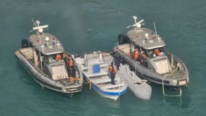 Starlink disalahgunakan untuk penyeludupan dadah menggunakan dron kapal selam.