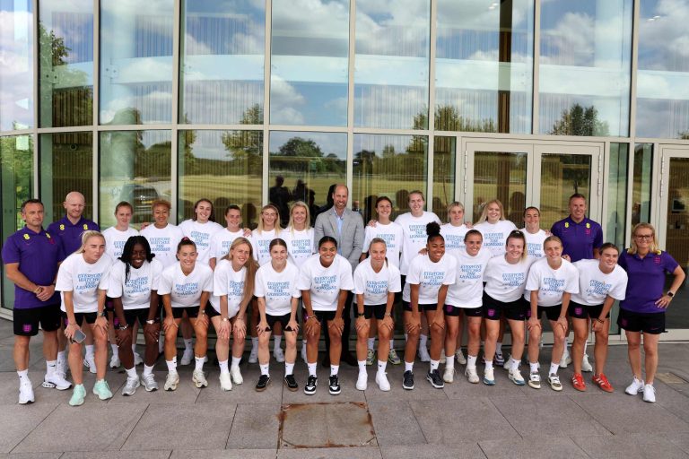 England hadapi cabaran awal Euro Wanita 2022 tanpa tonggak utama.