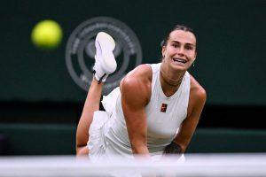 Alcaraz dan Sabalenka pamer aksi suku akhir Wimbledon hari ini.